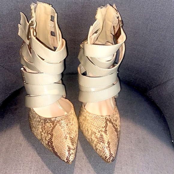 Heart’s Collection brand new high heeled pumps size 6 - Picture 2 of 7